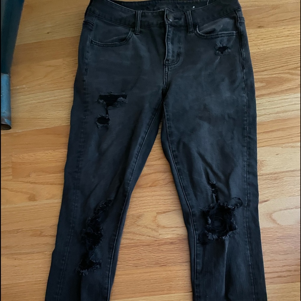 Black American eagle ripped jeans